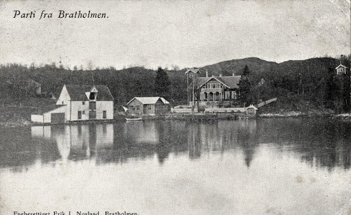 Old, black and white landscape view of Villa Brattholmen.